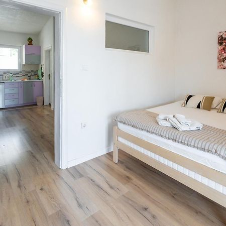 Apartments Miki Бар Екстериор снимка