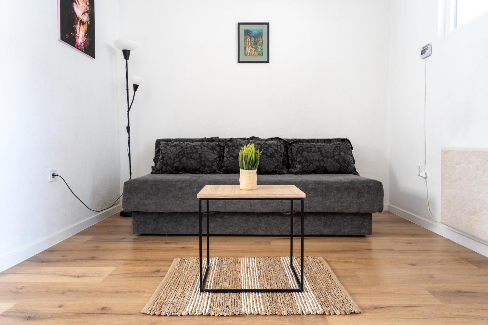 Apartments Miki Бар Екстериор снимка